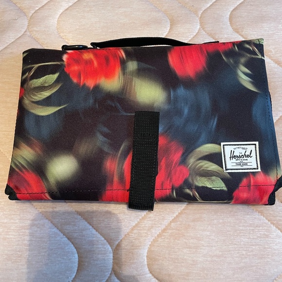 Herschel Diaper Bag - Picture 8 of 8